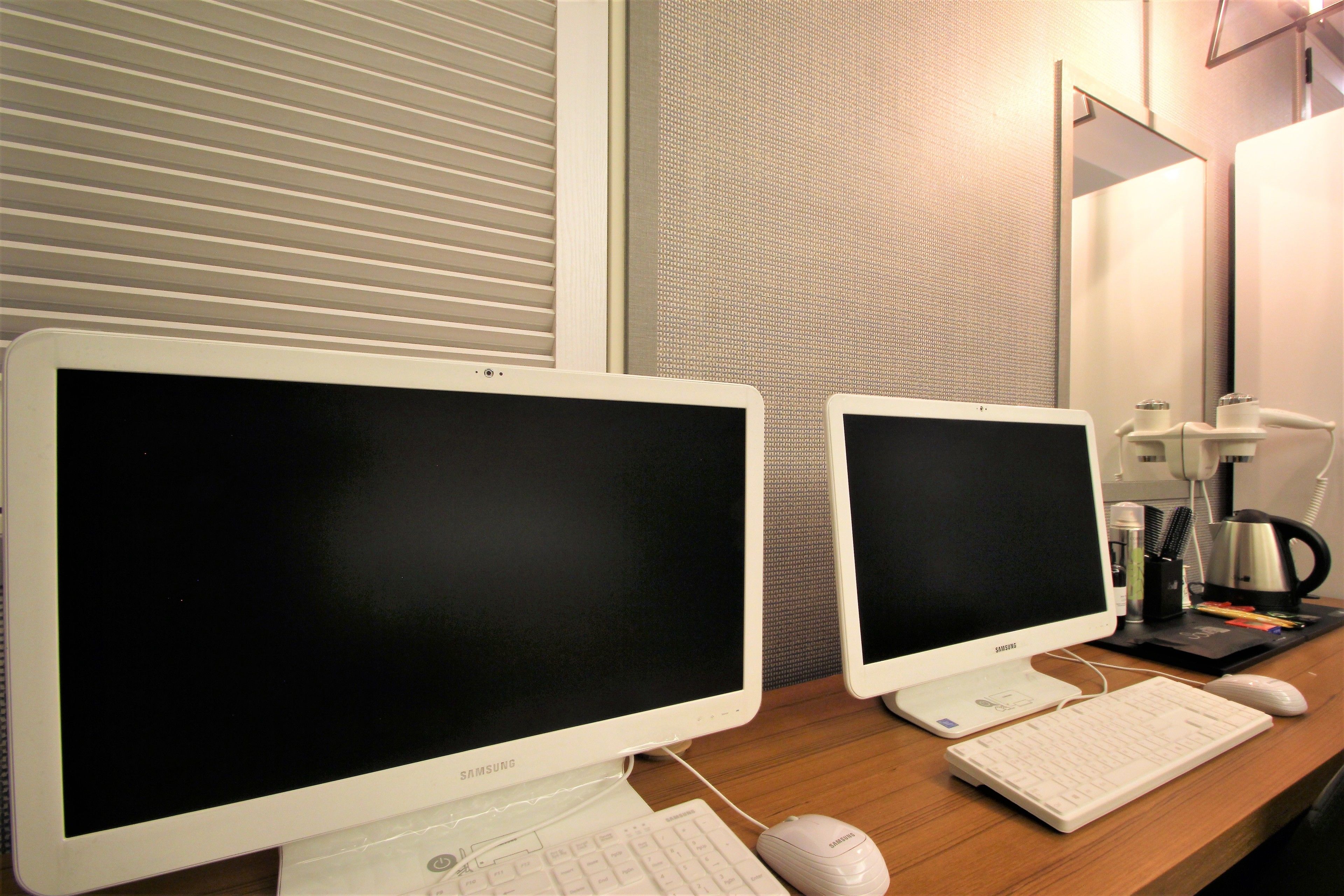 vip | premium bedding, in-room safe, soundproofing, free wifi