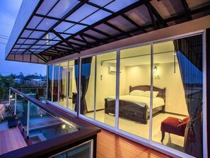 Balcony - Royal Graces Pool Villas (Cha-am)