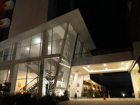Exterior. Urban Style Hotel Lampung, Azana Hotels Collection