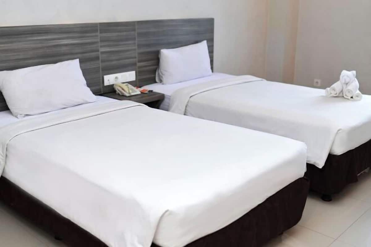 Bureau, Wi-Fi gratuit, draps fournis