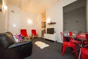 City Apartment, 2 Bedrooms | Living area | Flat-screen TV - Two Bedroom Apartment in the City (Auckland)
