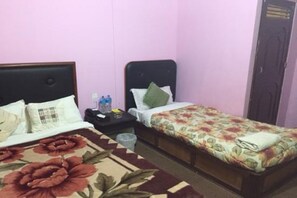 Standard Room, 2 Double Beds