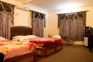 Standard Room, 2 Double Beds