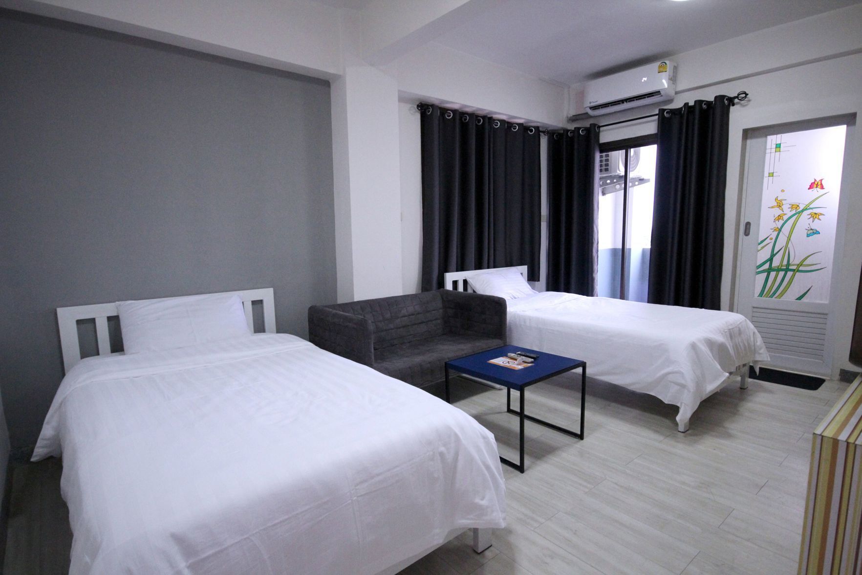 Desk, free WiFi, bed sheets