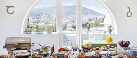 Petit déjeuner continental compris tous les jours