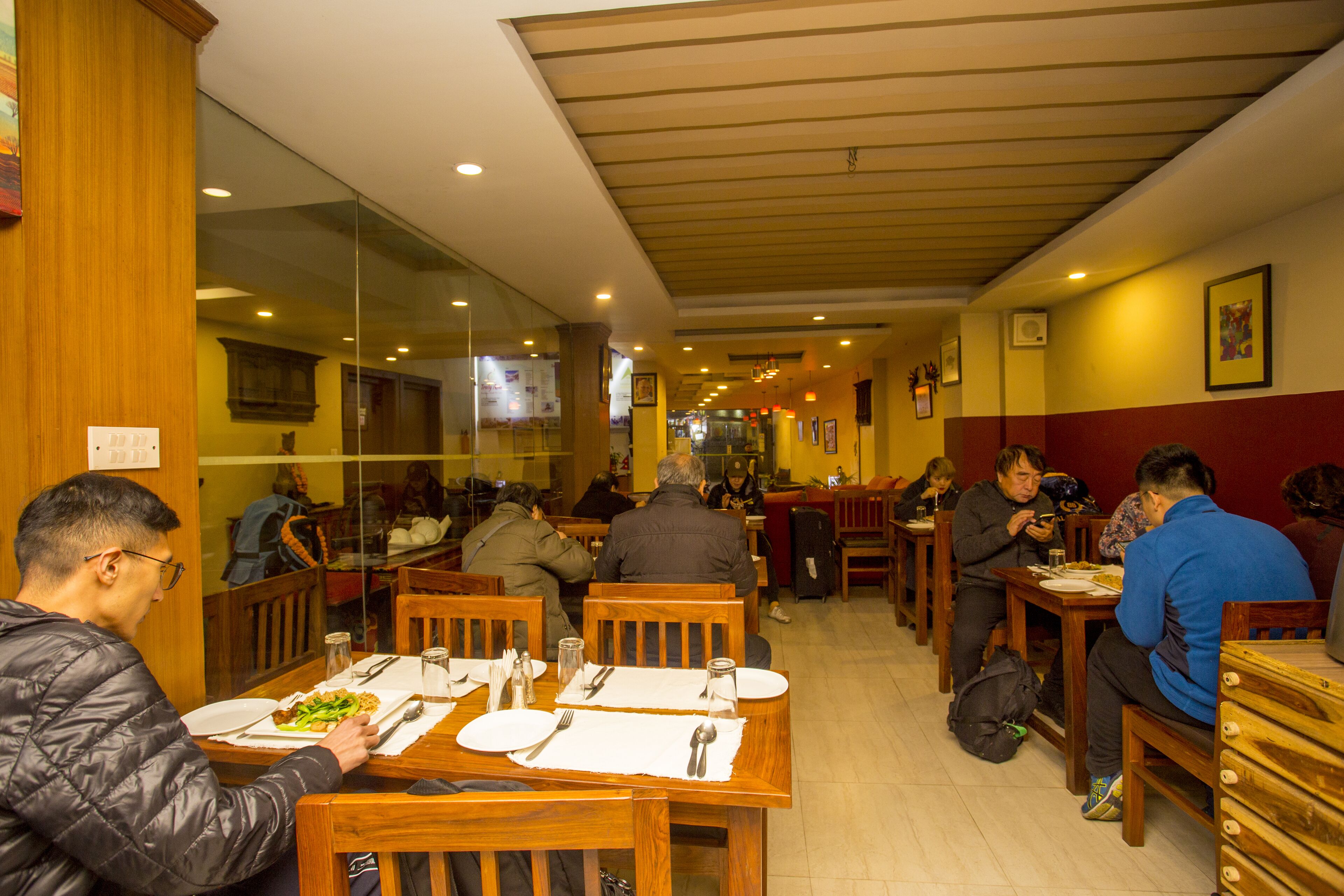 breakfast, lunch, dinner served; garden views