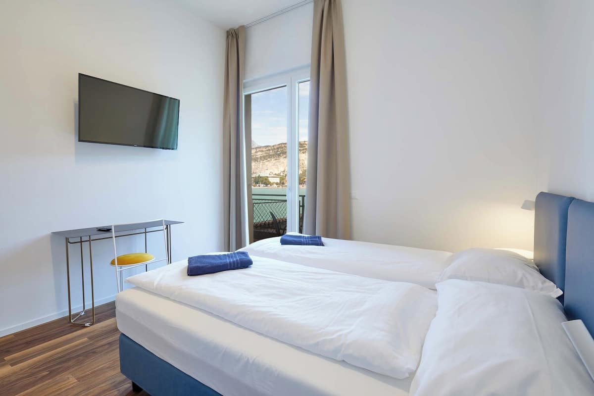 Superior Triple Room | Busa memori, bar mini, peti besi dalam bilik, kalis bunyi
