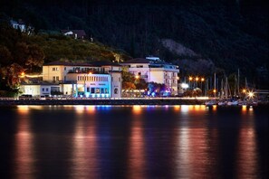Front of property - Hotel Paradiso (Nago-Torbole)