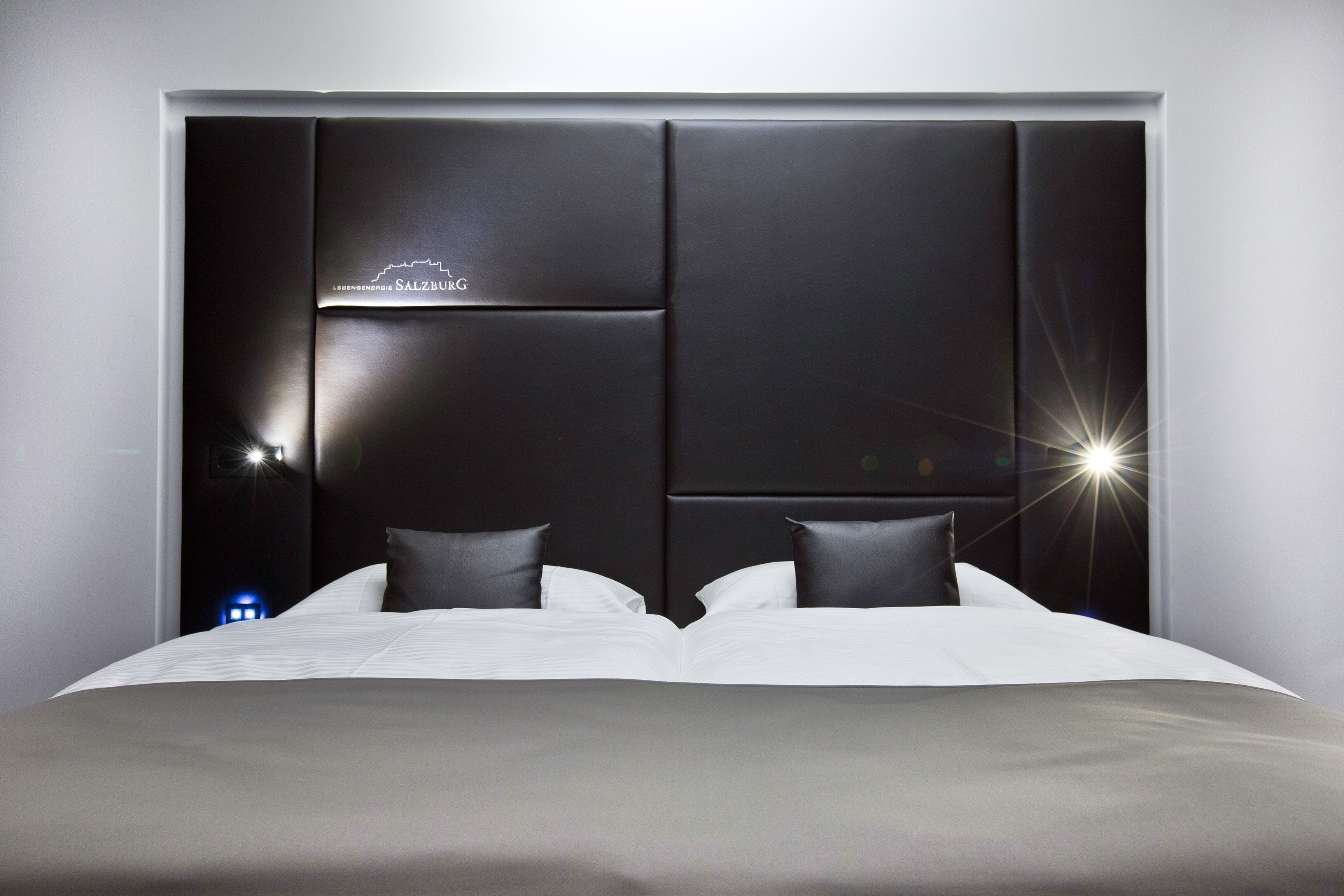 hypo-allergenic bedding, minibar, in-room safe, desk