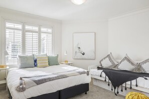 Comfort Apartment, 2 Bedrooms | 2 bedrooms, iron/ironing board - Alberts on Esplanade (Port Melbourne)