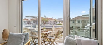 Alberts on Esplanade