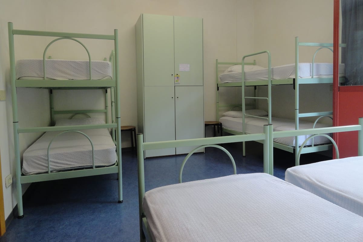 Room, Private Bathroom (6 People )