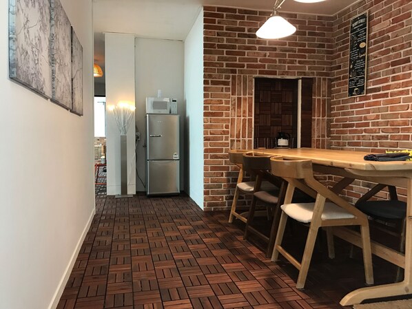 Second Holmes (3 bedrooms) | In-room dining