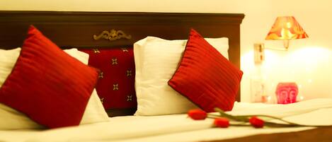 Superior Room | Desk, blackout drapes, rollaway beds, free WiFi