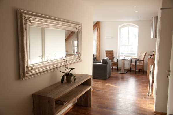 Televisión de pantalla plana, reproductor de DVD