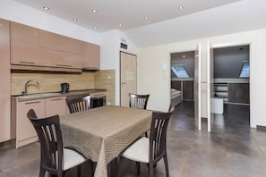 Luxury Apartment, 2 Bedrooms, Balcony, Sea View | Bathroom - Apartments Sofija (Becici)