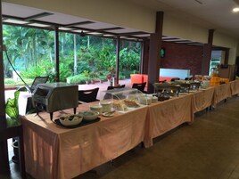 自助餐
