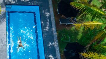 Outdoor pool, pool umbrellas