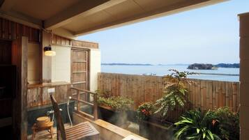 Kostenlose Toilettenartikel, Haartrockner, Hausschuhe, Bidet