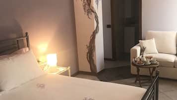 Glicine | 1 bedroom, premium bedding, blackout drapes, free WiFi