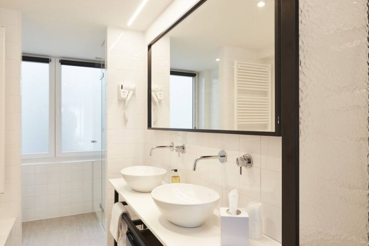 superior double room (plus) | bathroom | free toiletries, hair dryer, towels