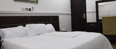 Kamar Deluks | Brankas, meja kerja, setrika/meja setrika, dan Wi-Fi gratis
