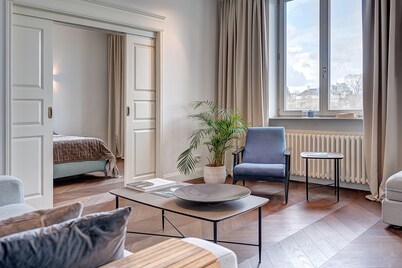 Vilnius Apartments & Suites Gedimino Ave
