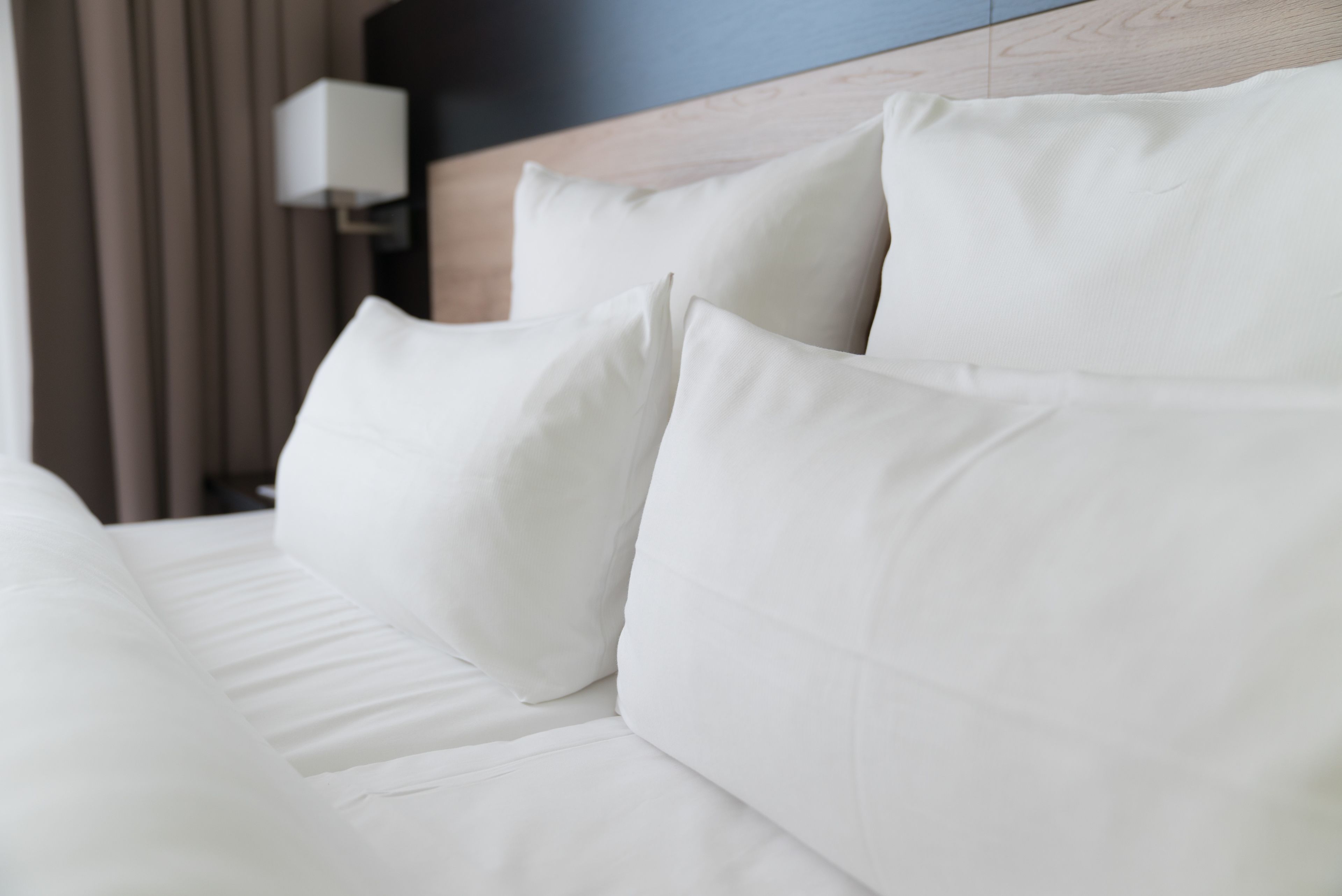 deluxe double room | in-room safe, desk, soundproofing, free wifi