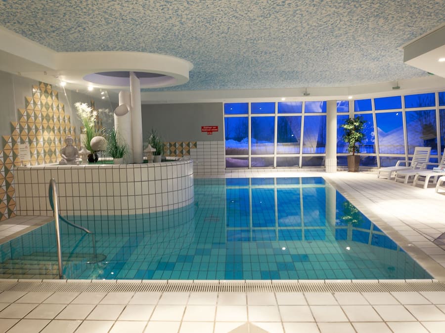 Hồ bơi trong nhà