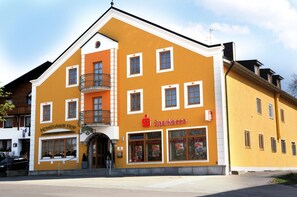 Exterior - Hotel Landgasthof Hohenauer Hof (Hohenau)