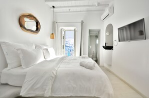 Villa (Little Venice-Outdoor Jetted Tub)