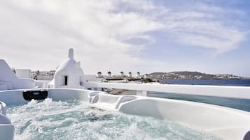 Suite Junior, pemandangan laut (Outdoor Jetted Tub) | Teras/patio