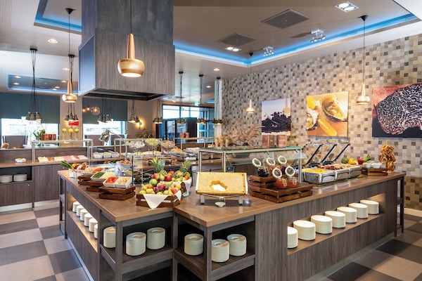 Daily buffet breakfast (EUR 19 per person)