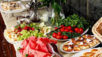 Tägliches inbegriffenes Frühstücksbuffet