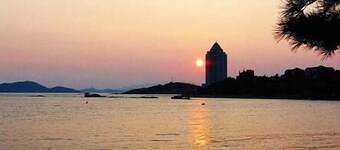 Qingdao Donghai Hotel