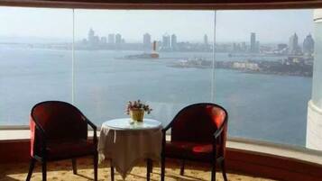 Executive Suite, 2 Bedrooms | In-room dining