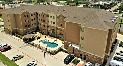 Staybridge Suites Houston - Humble Beltway 8 E by IHG