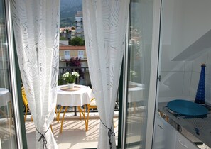 Studio Suite, Terrace, Mountain View | Premium bedding, down comforters, desk, soundproofing