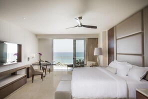 Royale Governor Partial Ocean View | Premium bedding, down comforters, free minibar, in-room safe - Le Blanc Spa Resort Los Cabos - Adults Only - All-Inclusive (Cabo San Lucas)