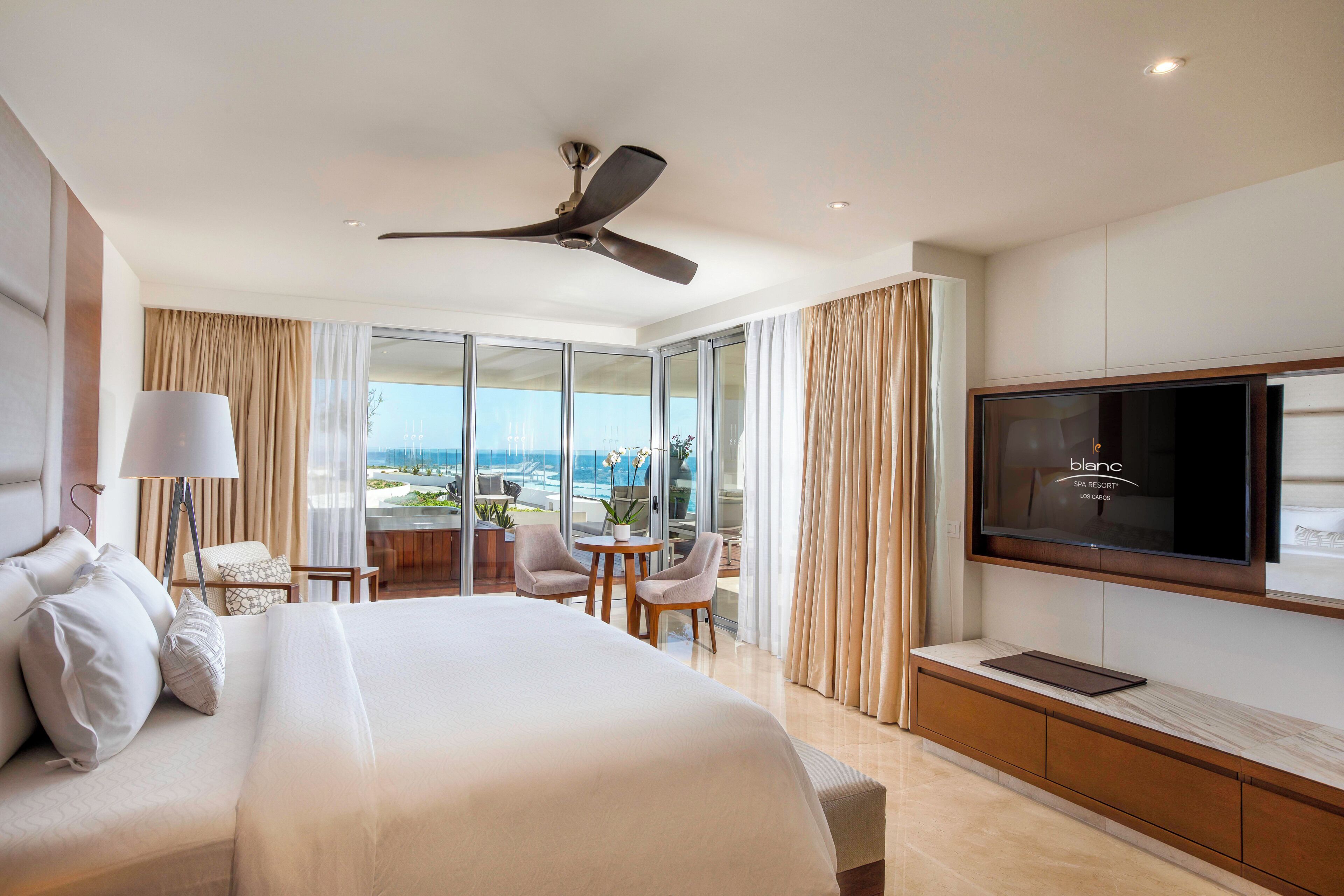 Royale Three Bedrooms Villa | Premium bedding, down comforters, free minibar, in-room safe