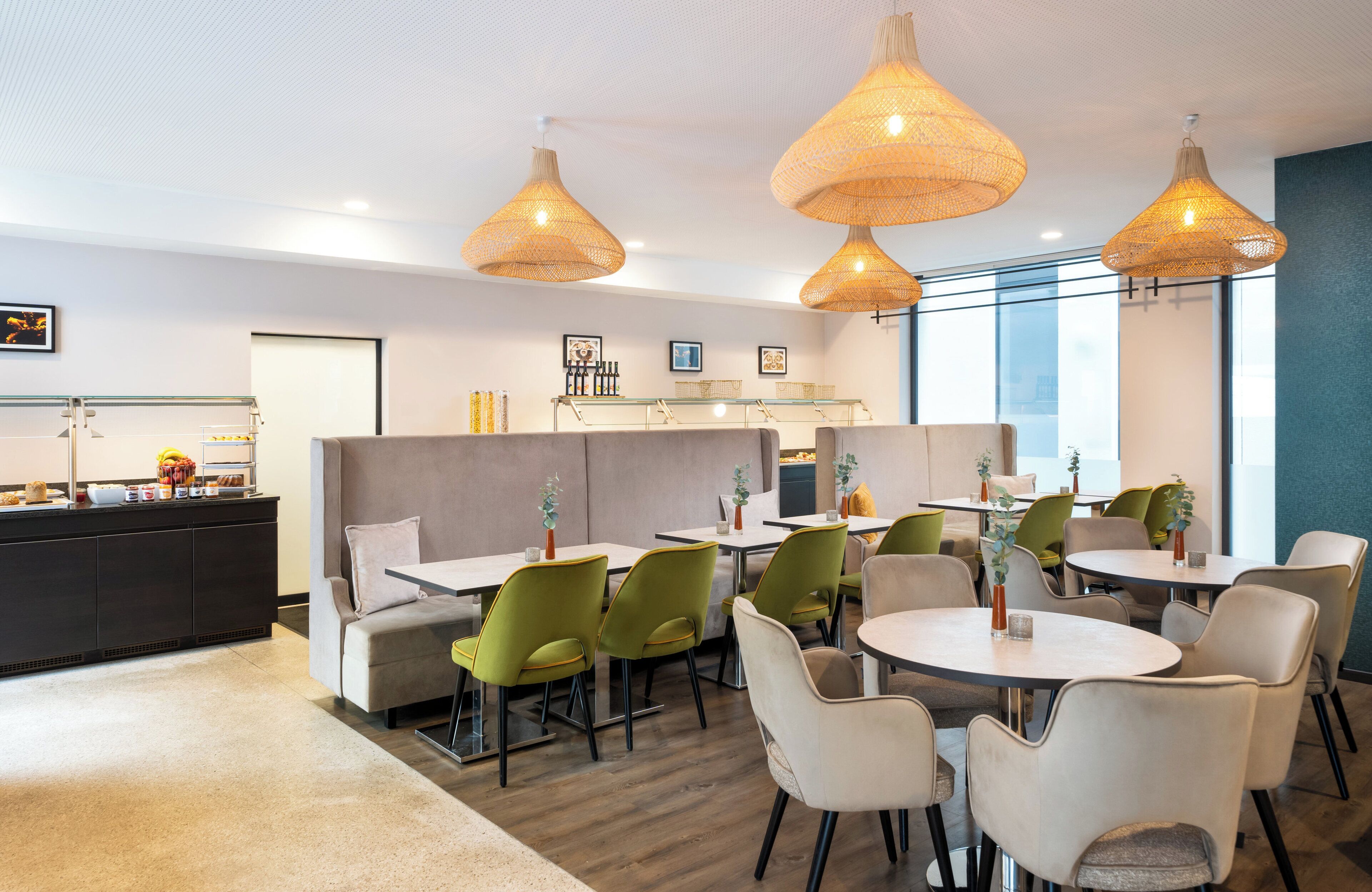 daily buffet breakfast (eur 16 per person)