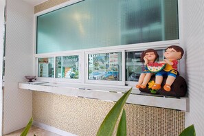 Check-in/check-out kiosk - Parvena Hotel (Bangkok)