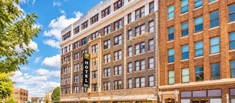 Hotel 1914 - Historic Alamo Riverwalk, an Ascend Collection Hotel