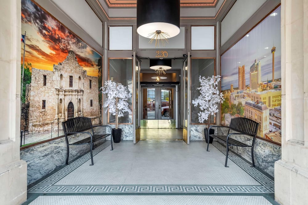 Hotel 1914 - Historic Alamo Riverwalk, an Ascend Collection Hotel