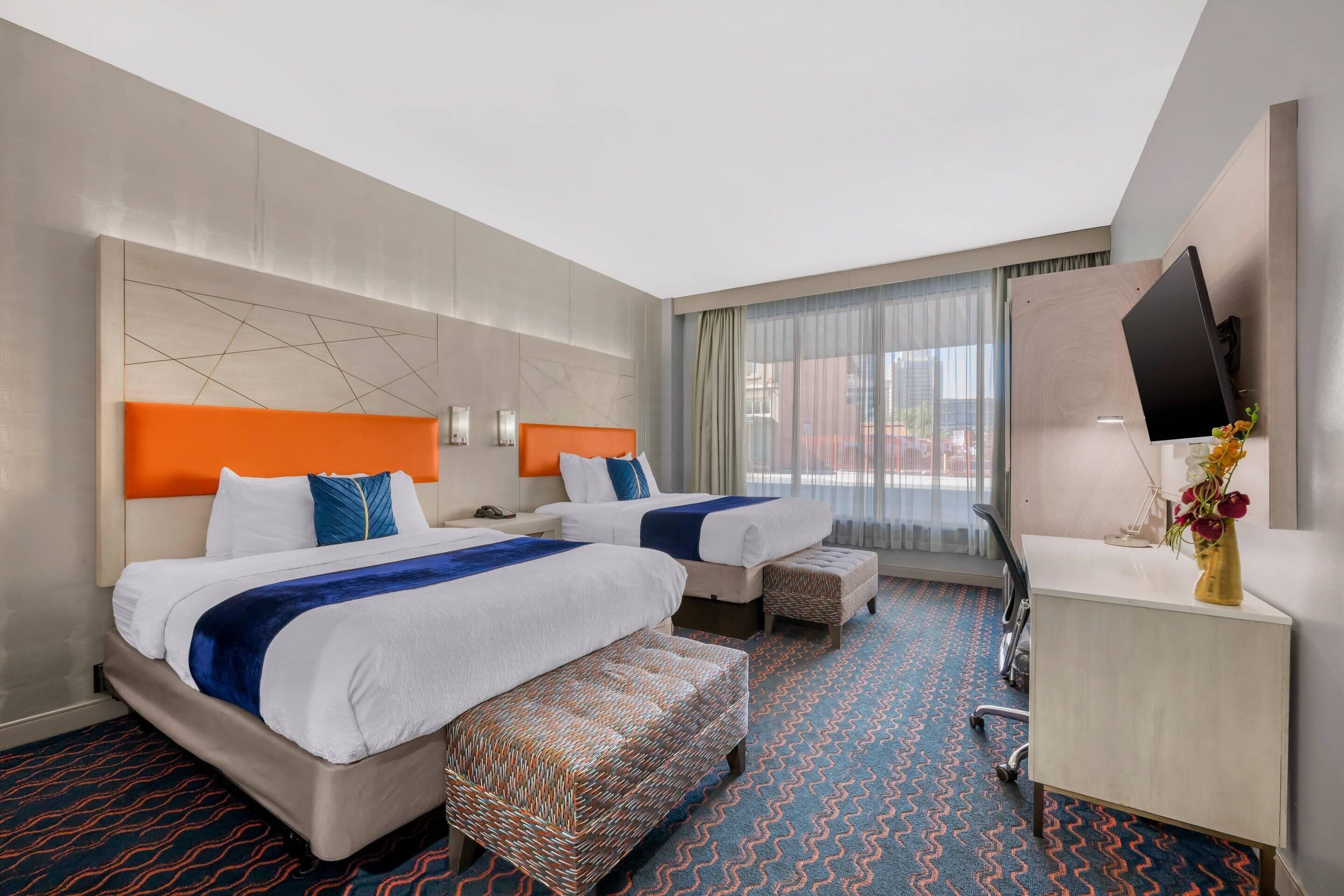 Premium bedding, in-room safe, desk, laptop workspace