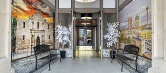 Best Western Premier Historic Travelers Hotel Alamo Riverwalk
