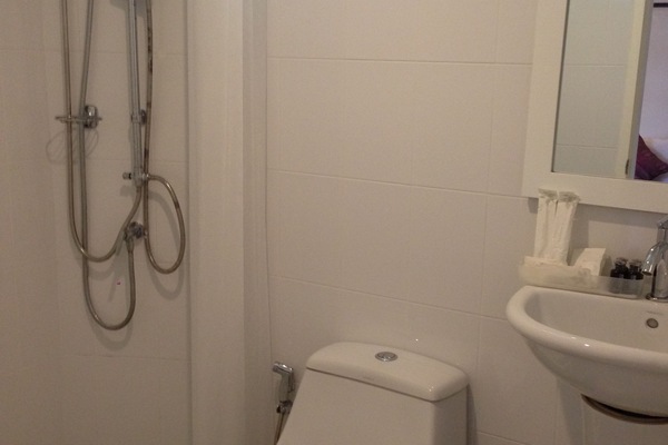 Shower, free toiletries, hair dryer, slippers