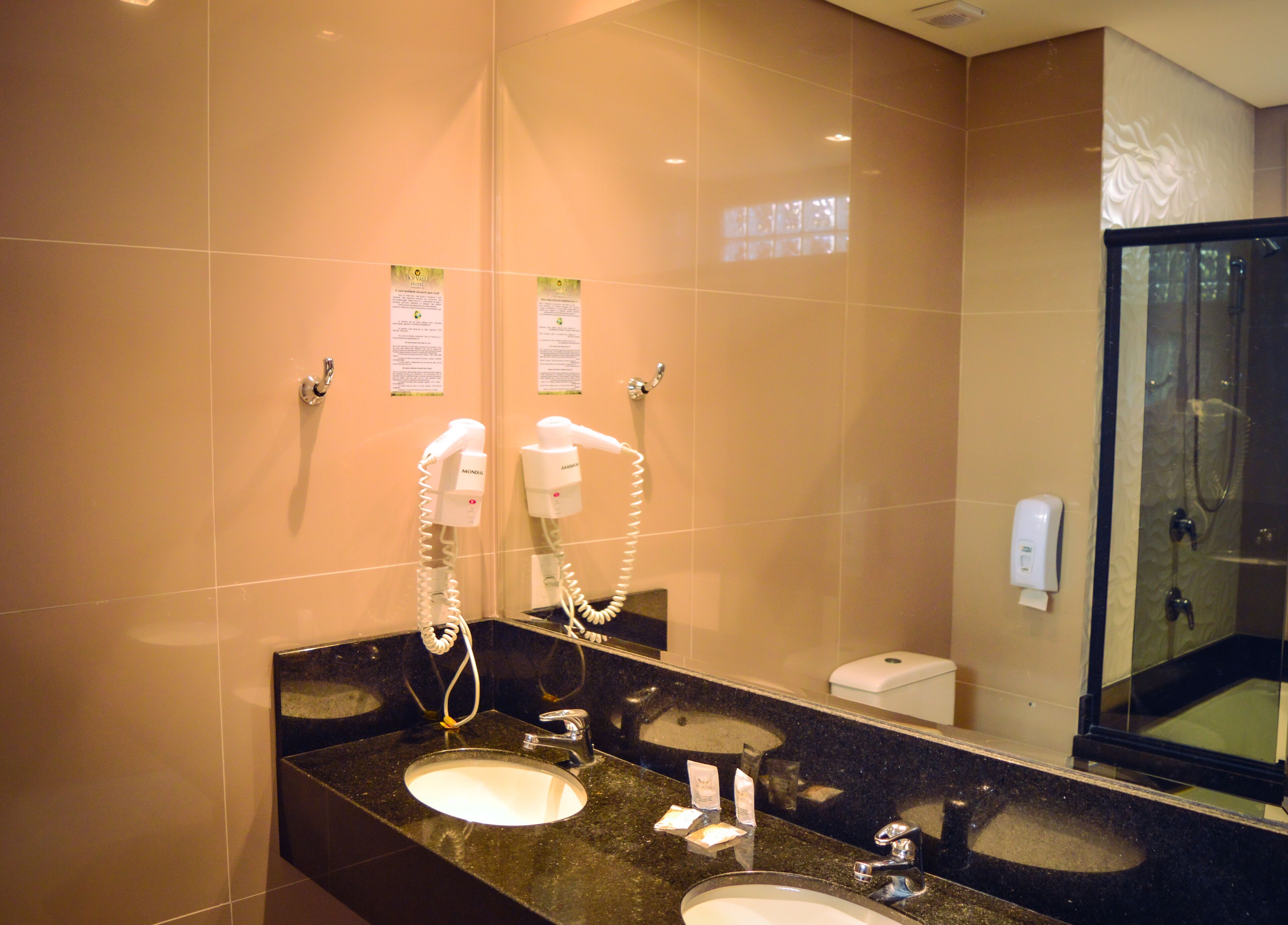 family suite | bathroom | free toiletries, hair dryer, towels