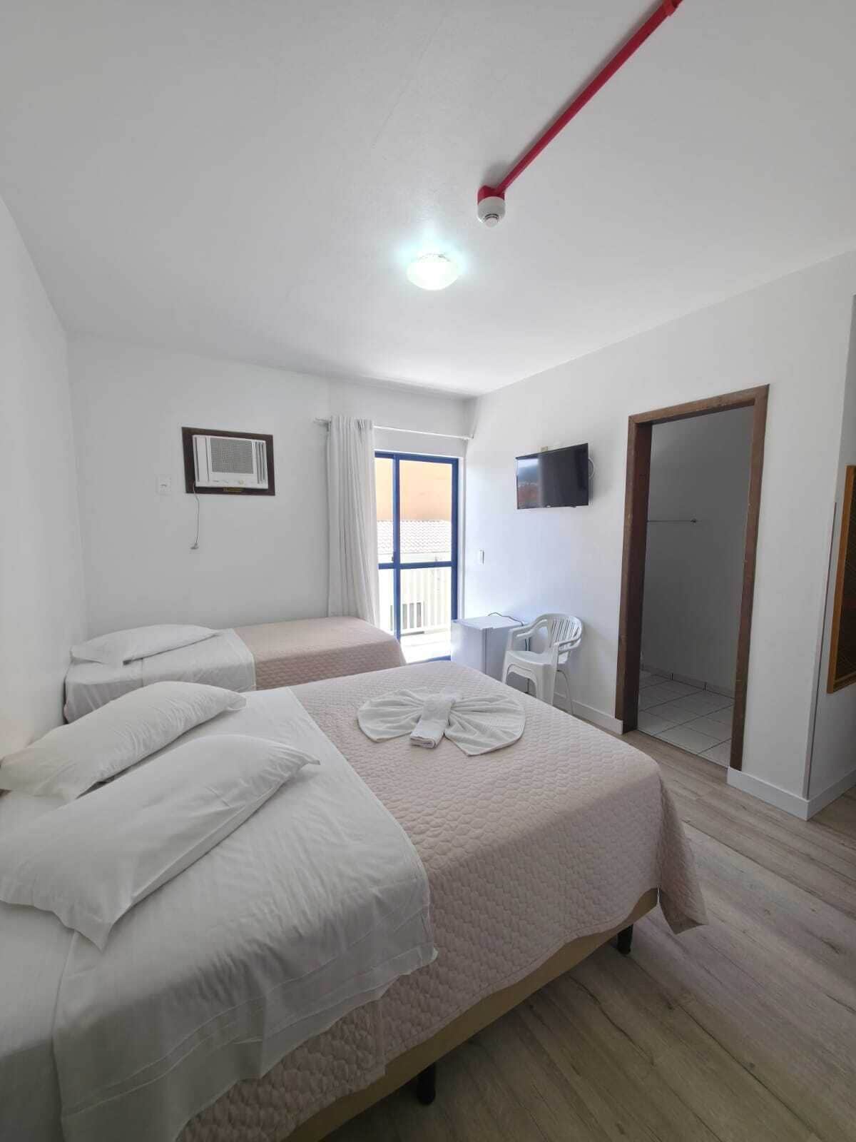 三人房 | 迷你吧、遮光窗帘、熨斗/熨板、免费 WiFi