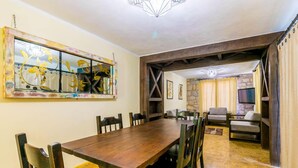 House, 5 Bedrooms | In-room dining - Casa Eugenia (San Miguel de Allende)